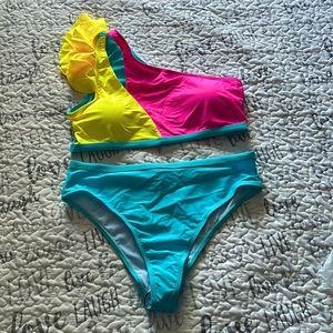 NWOT SHEIN Bikini Set Size Large